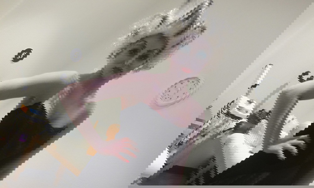23