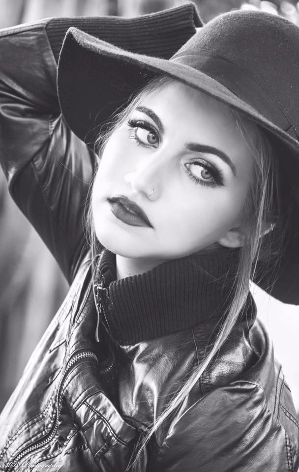Kasey Nicole 7